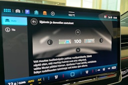 punainen Volkswagen ID.7 2026 kuva 21.