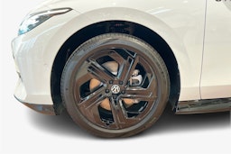 valkoinen Volkswagen ID.7 2026 kuva 9.