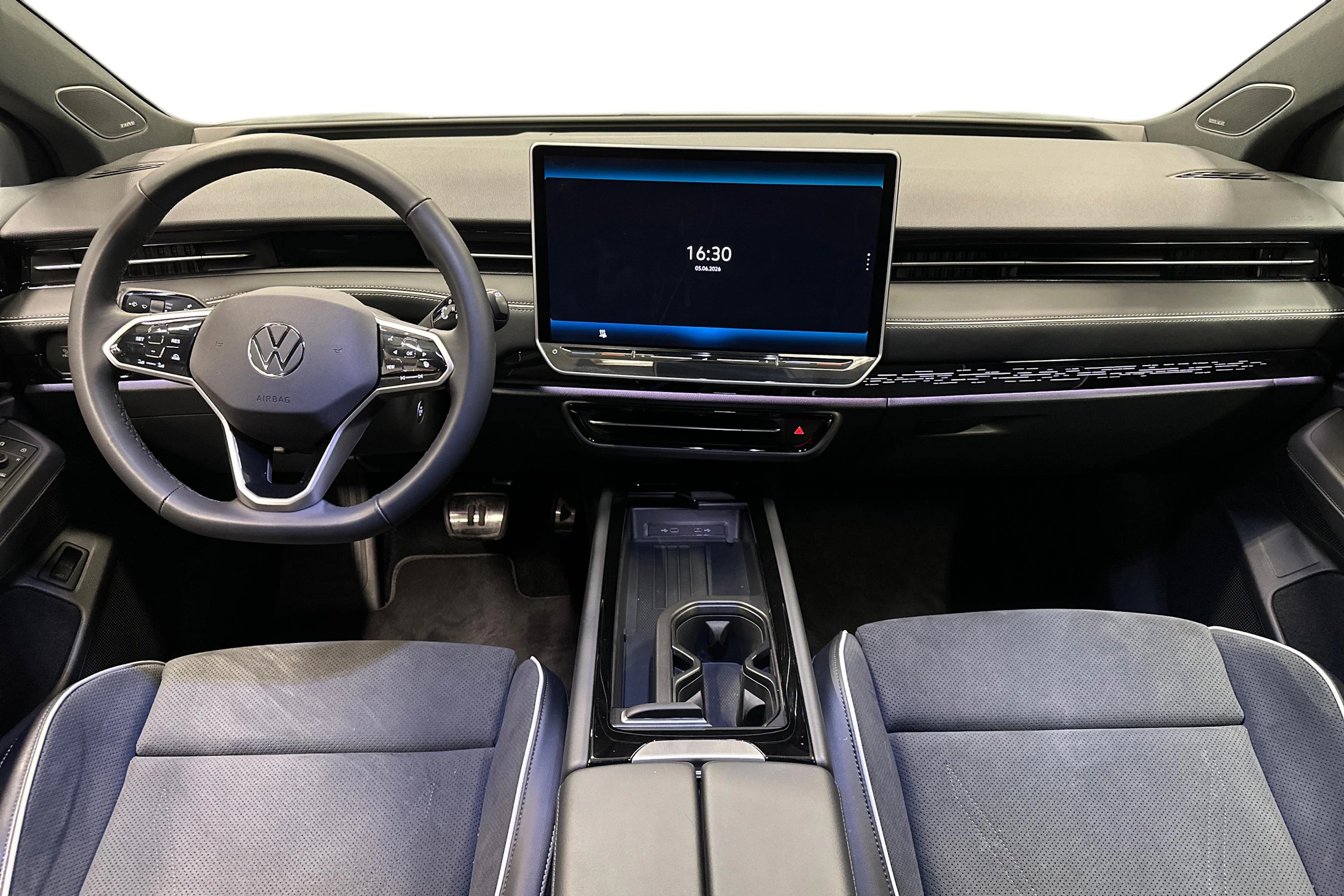 sininen Volkswagen ID.7 2026 kuva 9.