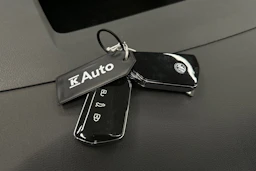 sininen Volkswagen ID.7 2026 kuva 47.