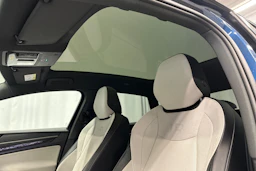 sininen Volkswagen ID.7 2026 kuva 33.