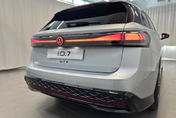 harmaa Volkswagen ID.7 2026 kuva 33.
