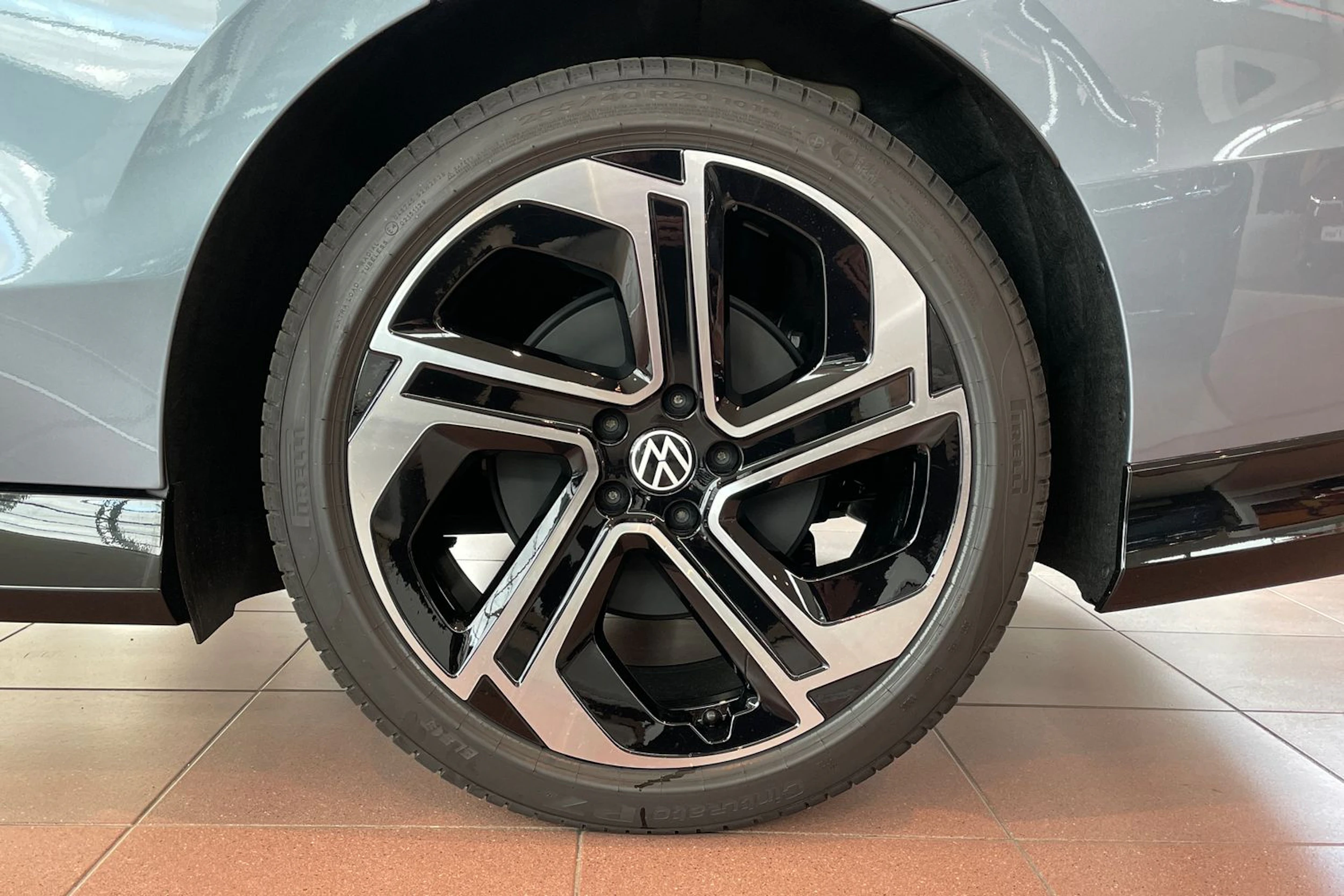 sininen Volkswagen ID.7 2026 kuva 10.