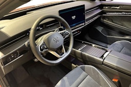 punainen Volkswagen ID.7 2026 kuva 6.