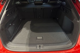 punainen Volkswagen ID.7 2026 kuva 13.