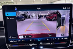 punainen Volkswagen ID.7 2026 kuva 15.