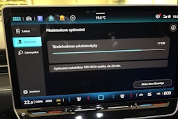 punainen Volkswagen ID.7 2026 kuva 16.