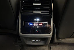 punainen Volkswagen ID.7 2026 kuva 13.