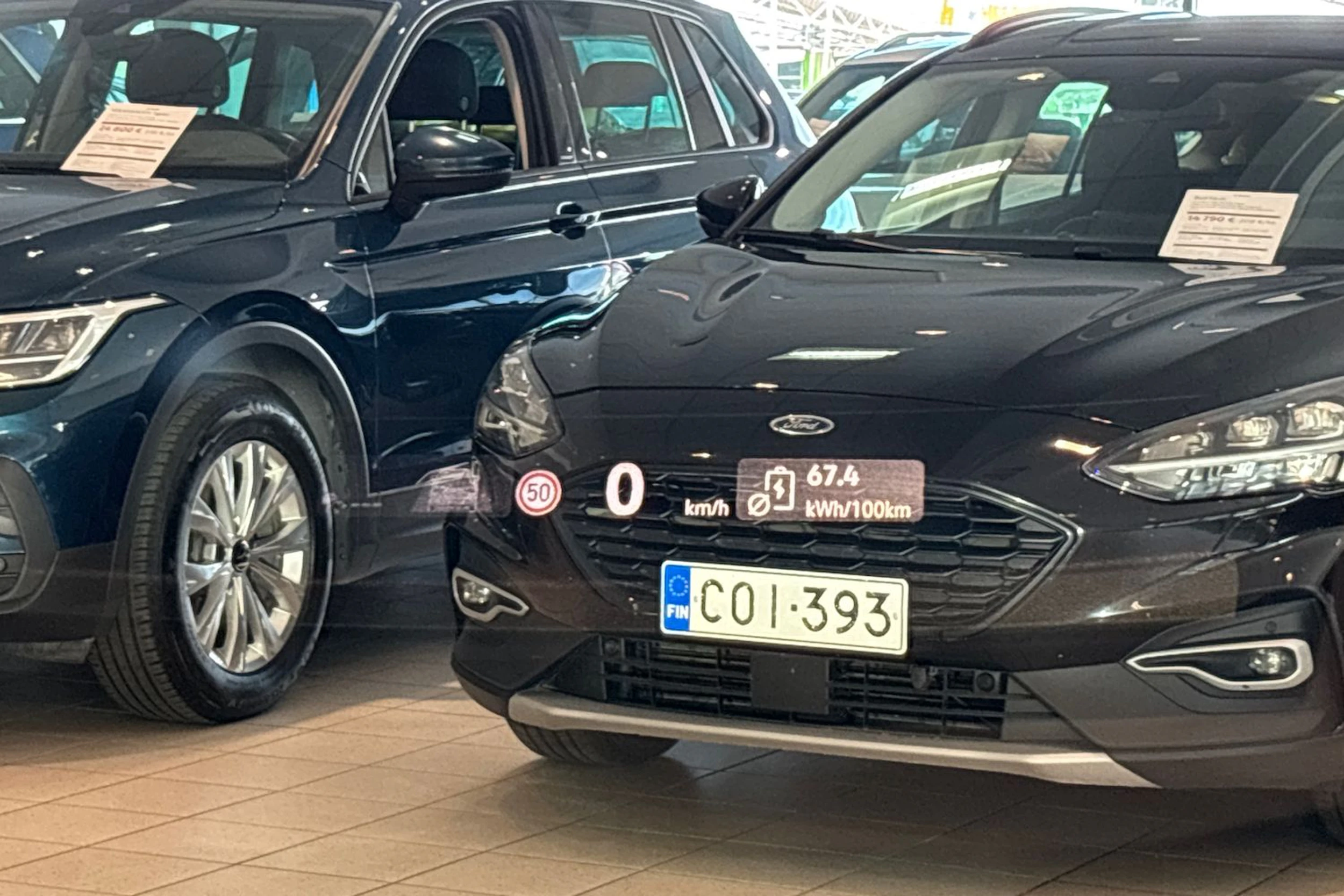 punainen Volkswagen ID.7 2026 kuva 25.