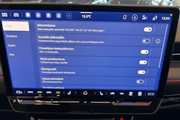 punainen Volkswagen ID.7 2026 kuva 38.