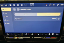 punainen Volkswagen ID.7 2026 kuva 40.