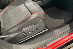 punainen Volkswagen ID.7 2026 kuva 20.