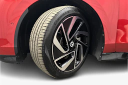 punainen Volkswagen ID.7 2026 kuva 12.