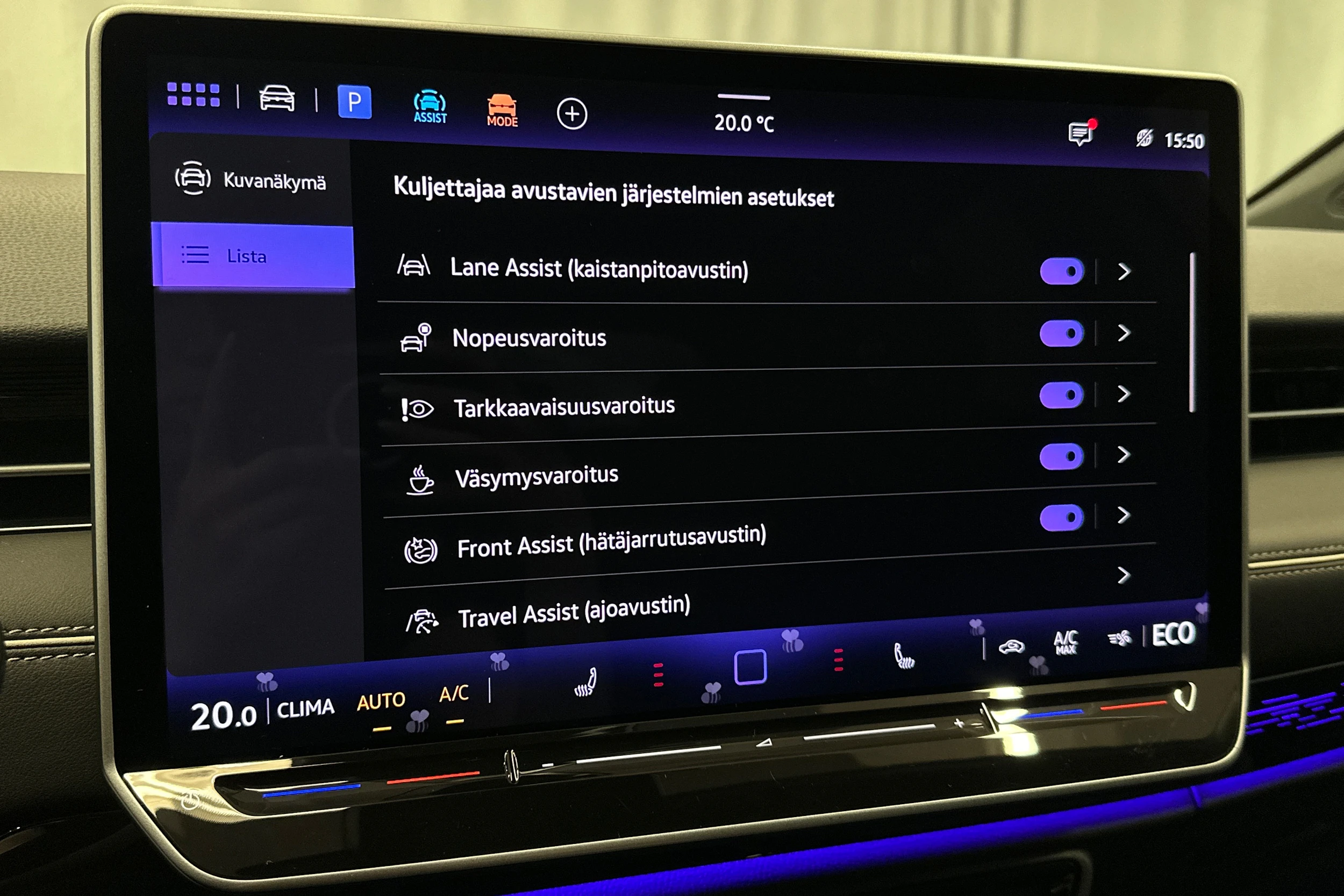 punainen Volkswagen ID.7 2026 kuva 34.
