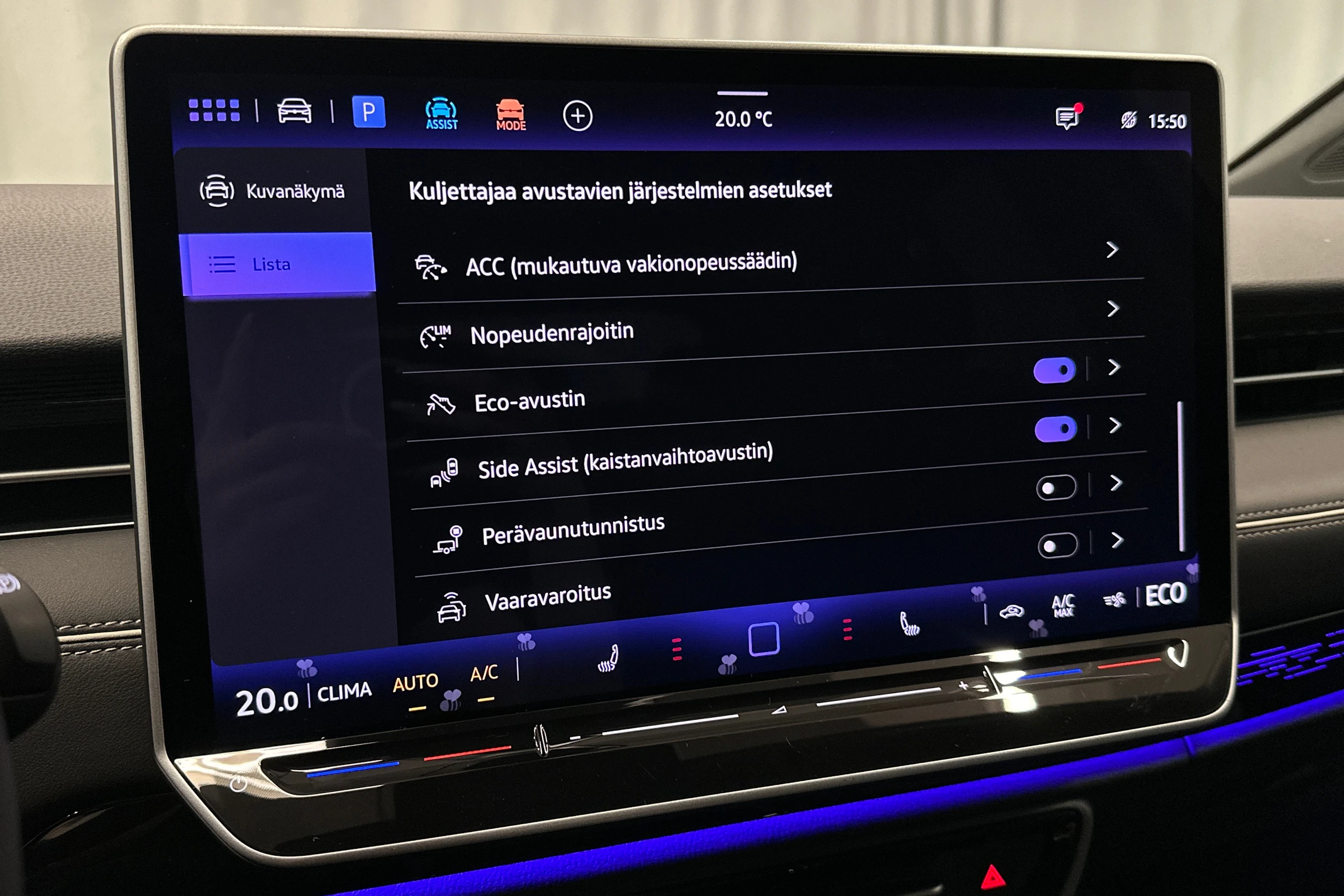 punainen Volkswagen ID.7 2026 kuva 35.
