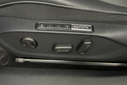 punainen Volkswagen ID.7 2026 kuva 40.