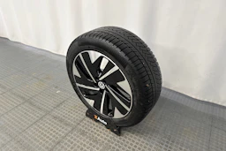 harmaa Volkswagen ID.7 2026 kuva 13.