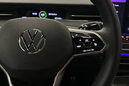 sininen Volkswagen ID.7 2026 kuva 16.