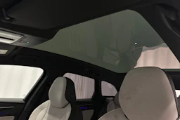 sininen Volkswagen ID.7 2026 kuva 40.