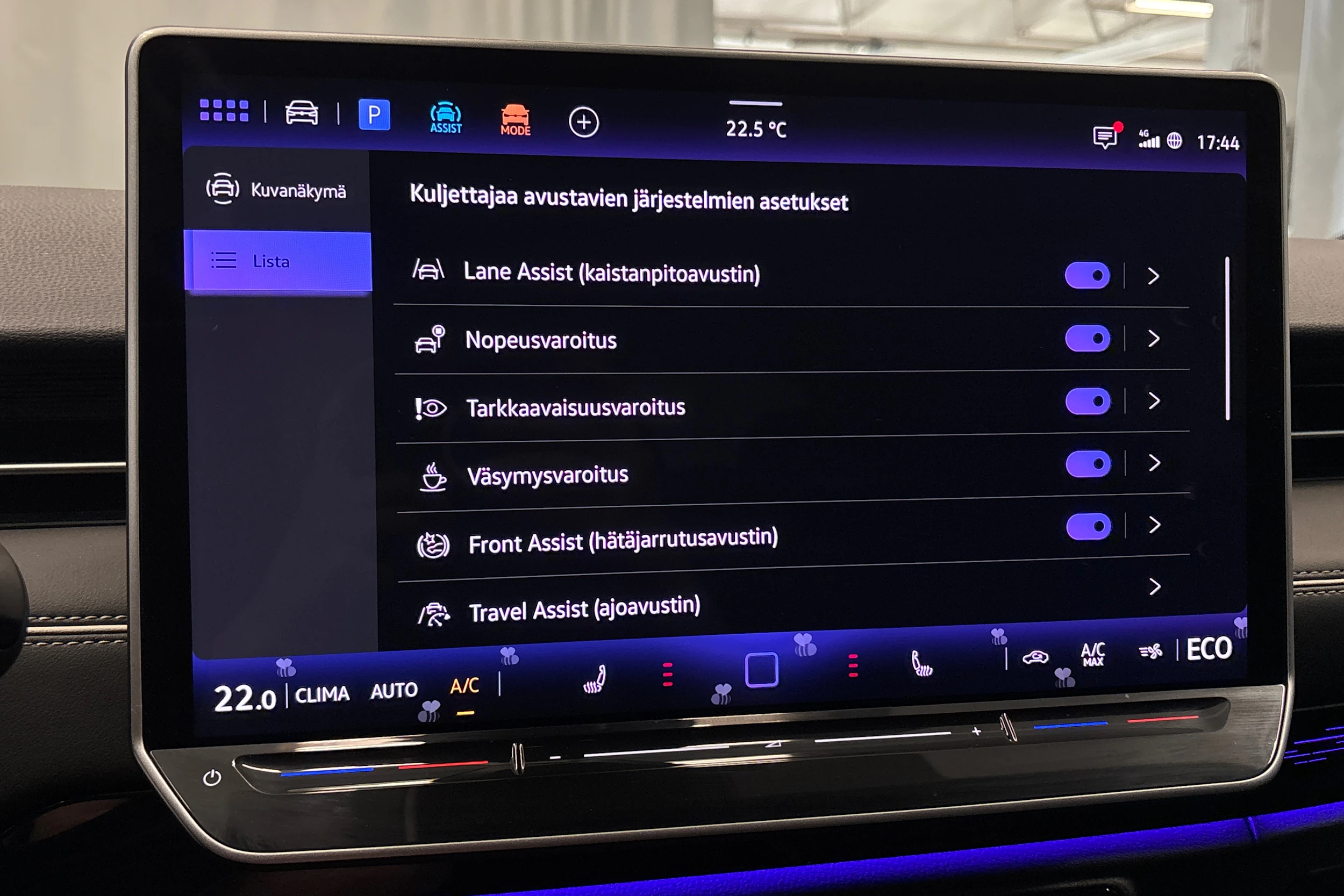 harmaa Volkswagen ID.7 2026 kuva 28.