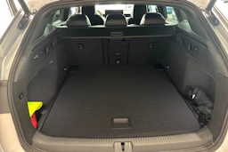 harmaa Volkswagen ID.7 2027 kuva 12.