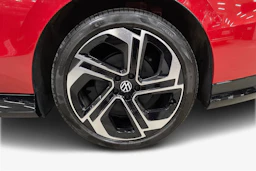 punainen Volkswagen ID.7 2026 kuva 9.