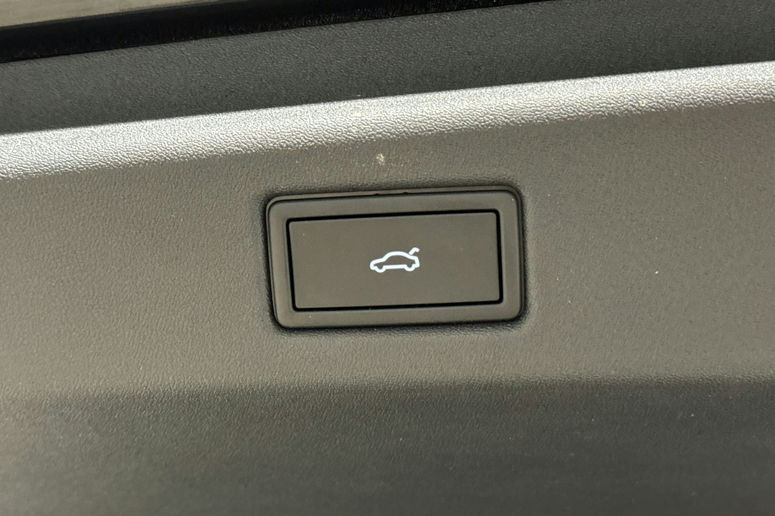 met. musta Volkswagen ID.7 2026 kuva 13.