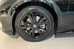 musta Volkswagen ID.7 2026 kuva 10.