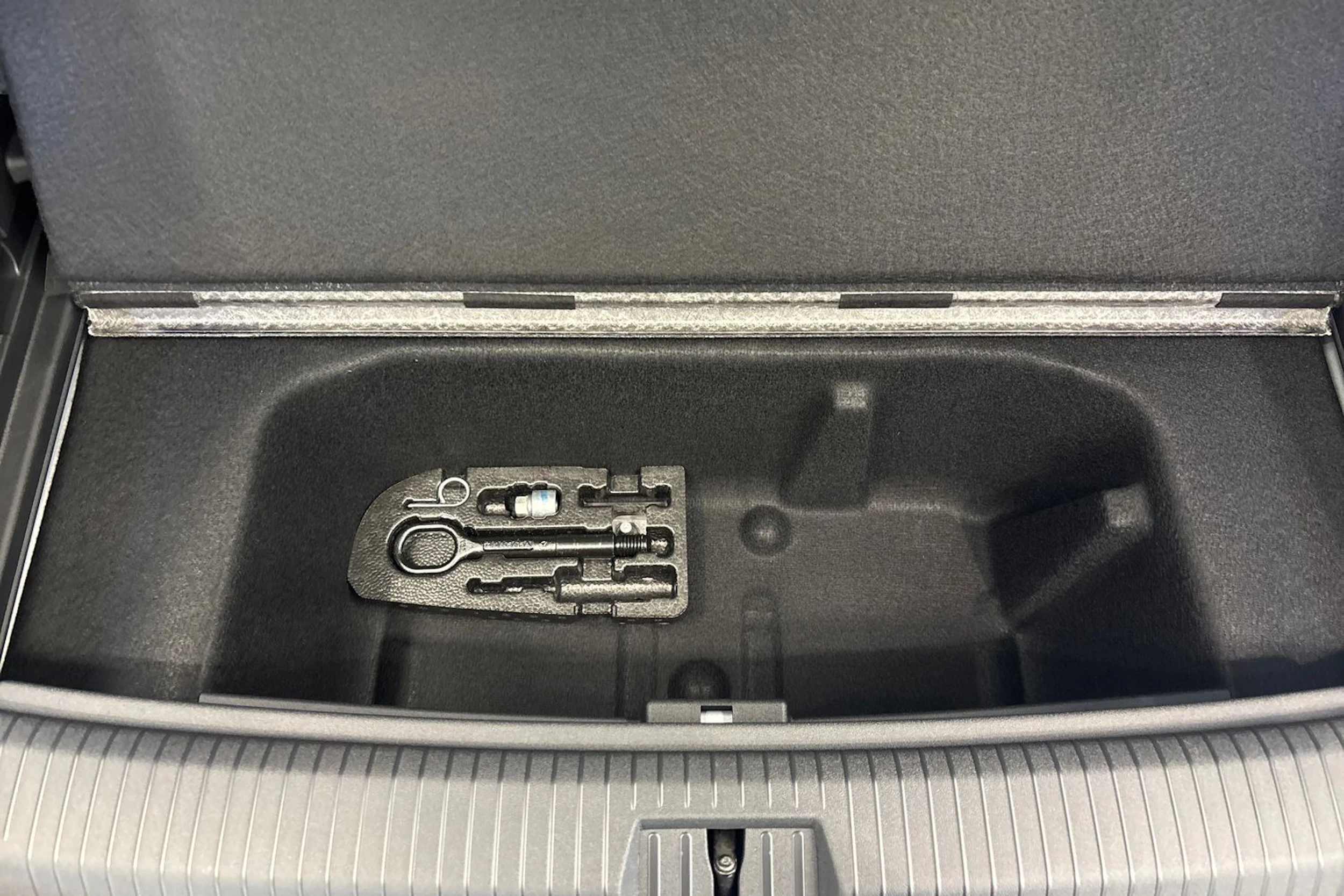 harmaa Volkswagen ID.7 2026 kuva 15.