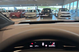 harmaa Volkswagen ID.7 2026 kuva 17.