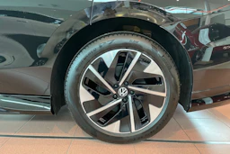 musta Volkswagen ID.7 2026 kuva 10.