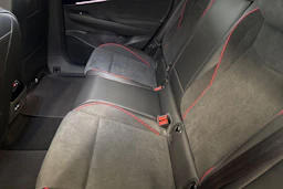 punainen Volkswagen ID.7 2026 kuva 8.