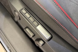 met. musta Volkswagen ID.7 2026 kuva 11.