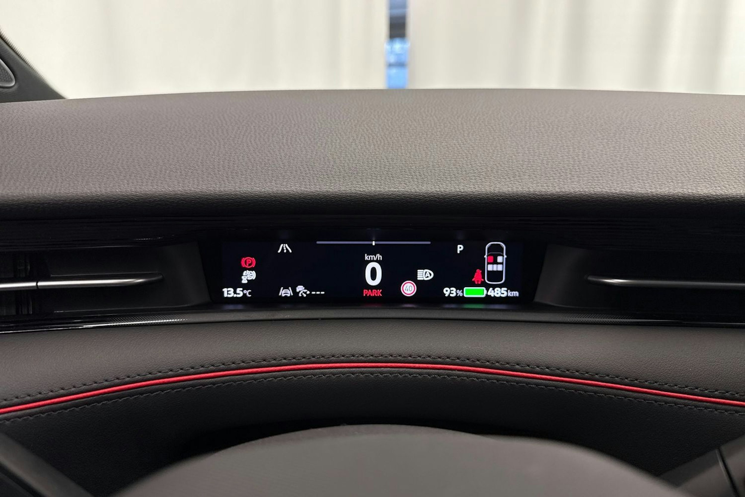 met. musta Volkswagen ID.7 2026 kuva 16.