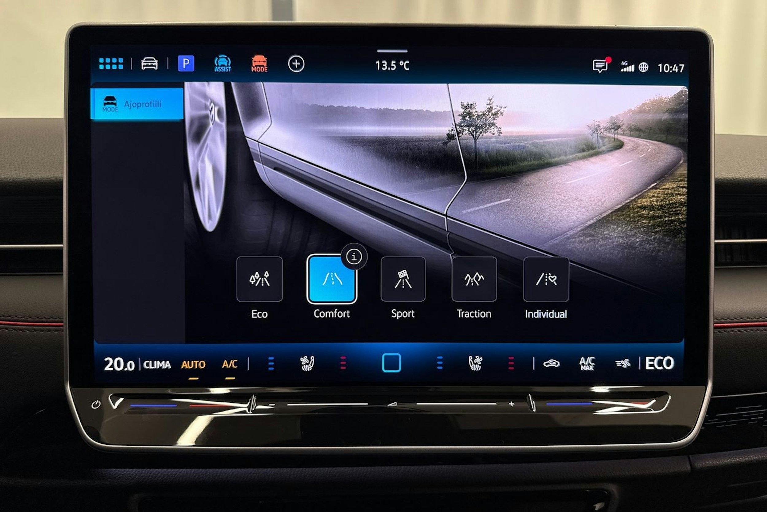 met. musta Volkswagen ID.7 2026 kuva 27.