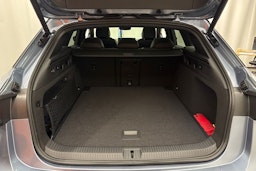 met. musta Volkswagen ID.7 2026 kuva 38.