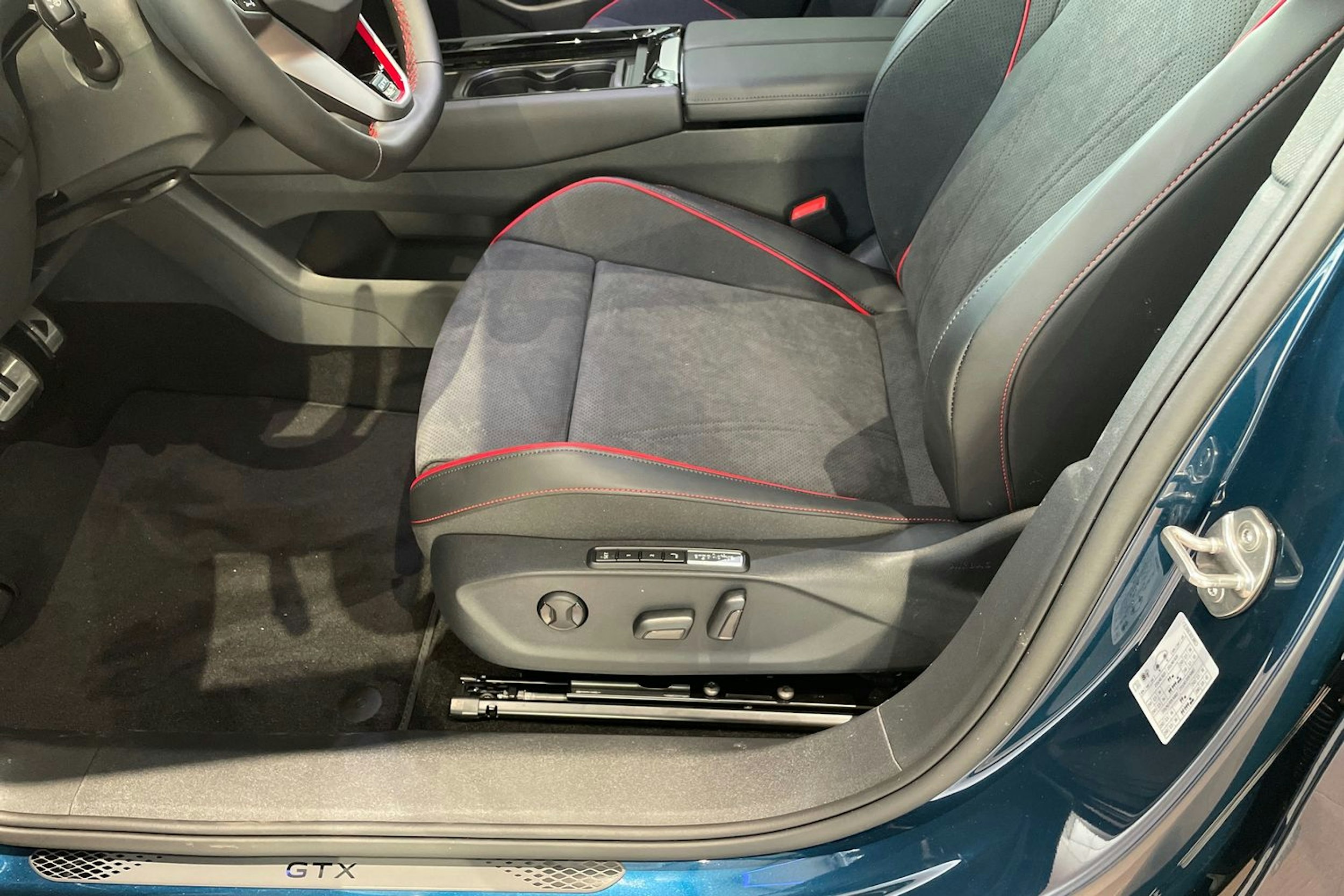 met. sininen Volkswagen ID.7 2026 kuva 11.