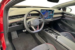 punainen Volkswagen ID.7 2026 kuva 6.