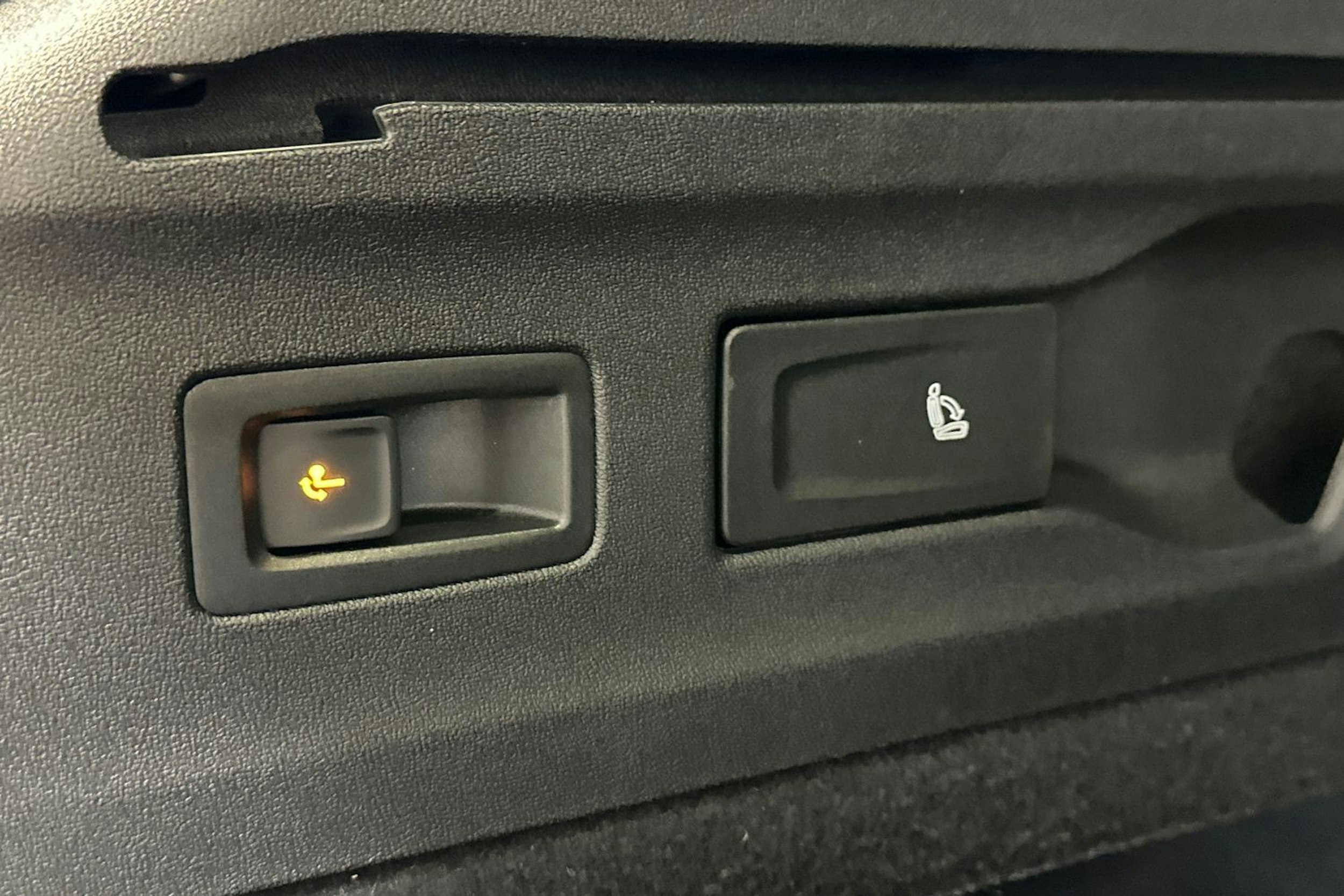 punainen Volkswagen ID.7 2026 kuva 13.