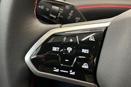 punainen Volkswagen ID.7 2026 kuva 21.