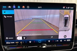 punainen Volkswagen ID.7 2026 kuva 28.