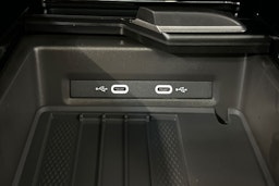 punainen Volkswagen ID.7 2026 kuva 32.