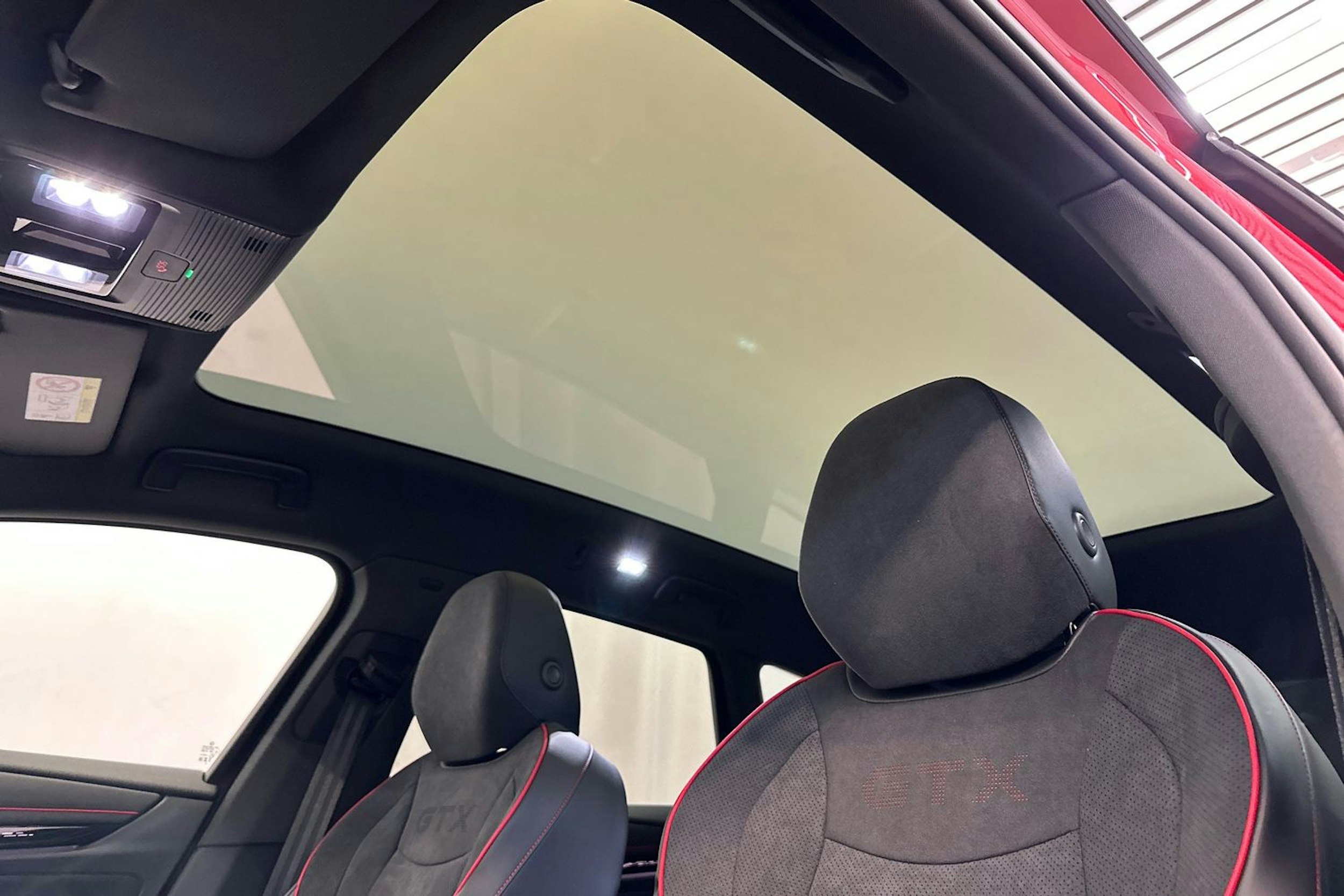 punainen Volkswagen ID.7 2026 kuva 33.