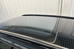 punainen Volkswagen ID.7 2026 kuva 34.