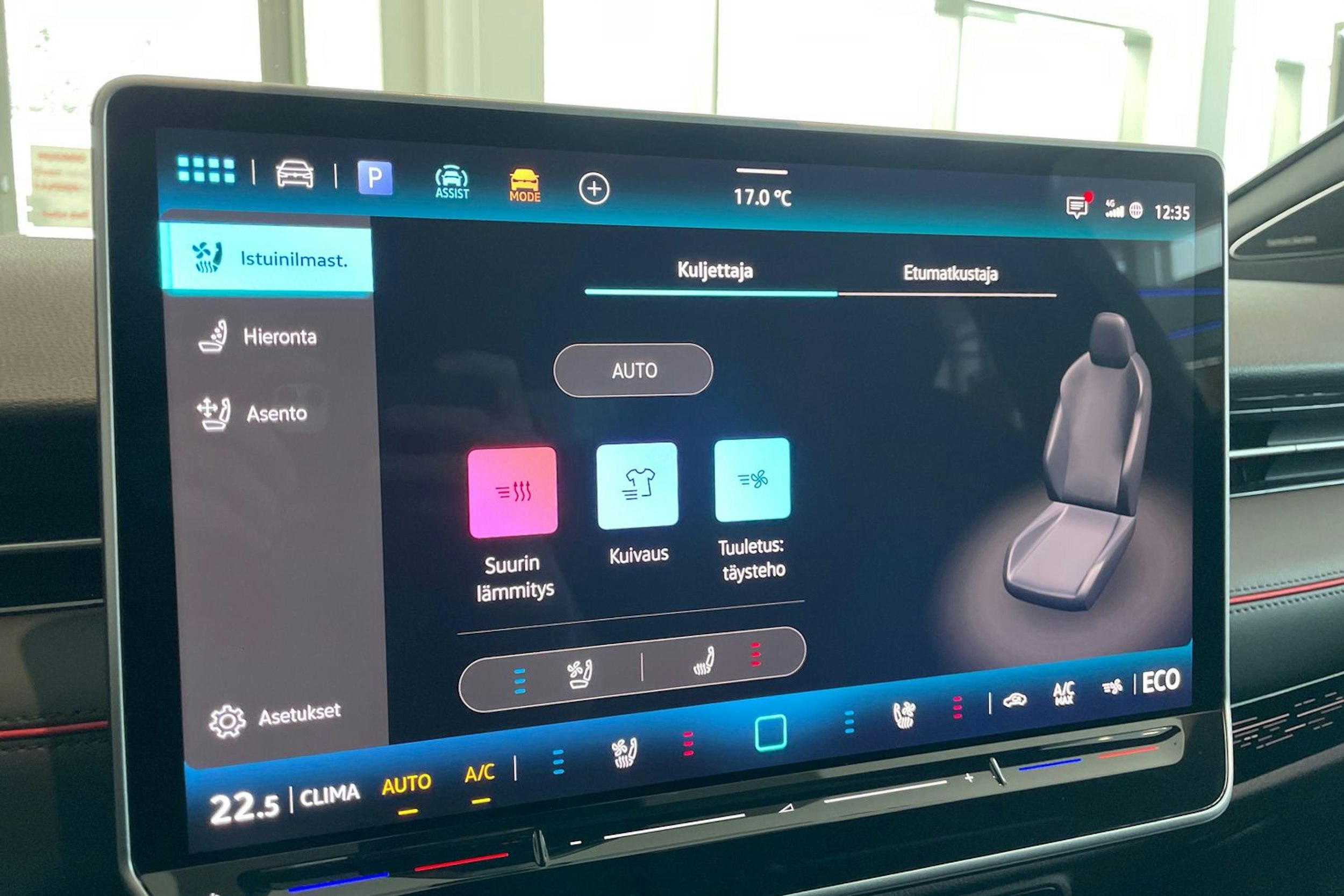 harmaa Volkswagen ID.7 2026 kuva 14.