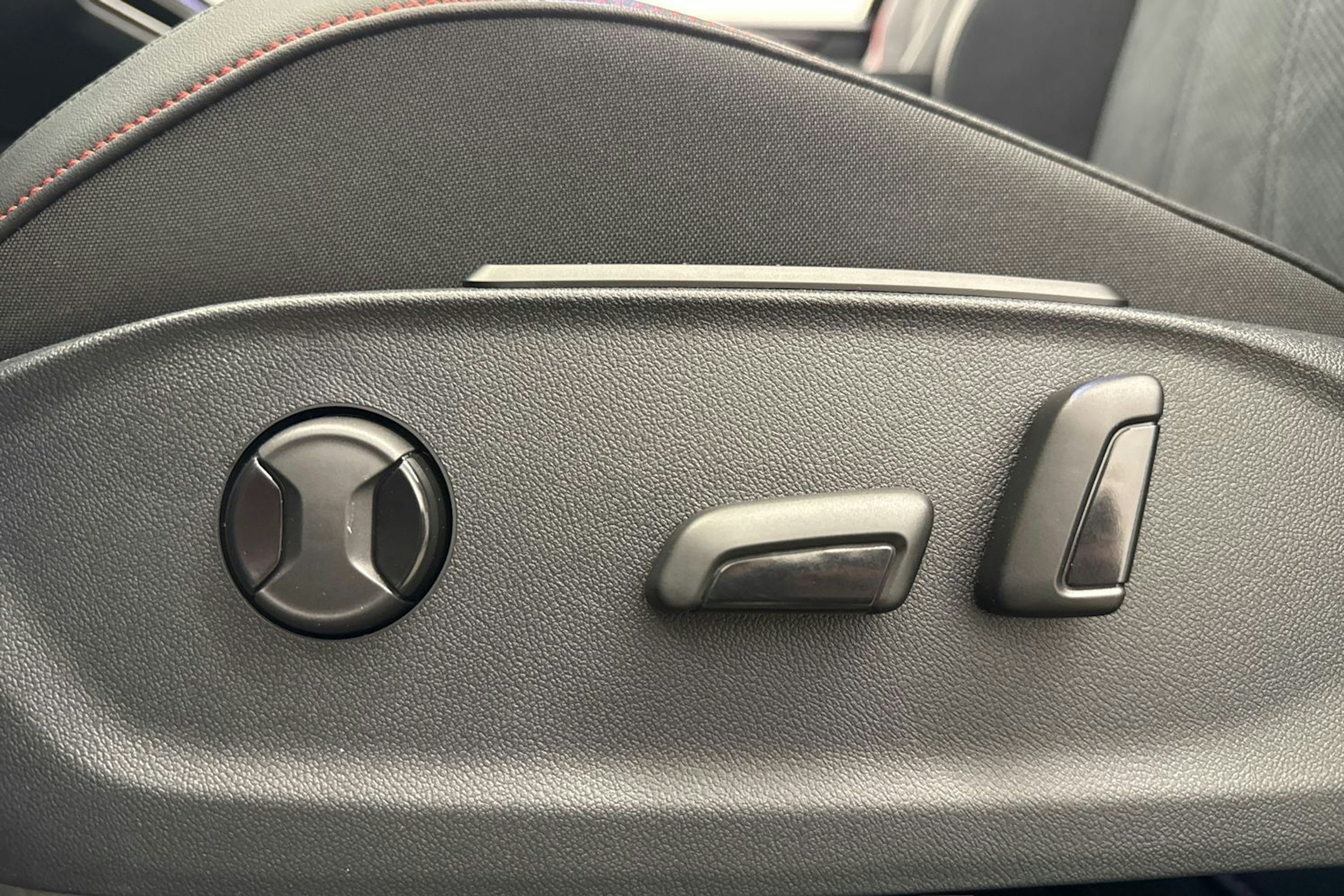 met. sininen Volkswagen ID.7 2026 kuva 21.