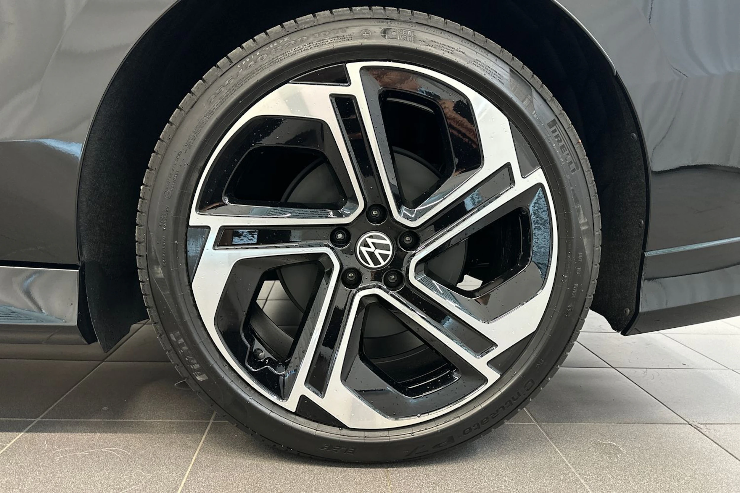 met. musta Volkswagen ID.7 2026 kuva 10.
