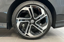 met. musta Volkswagen ID.7 2026 kuva 10.
