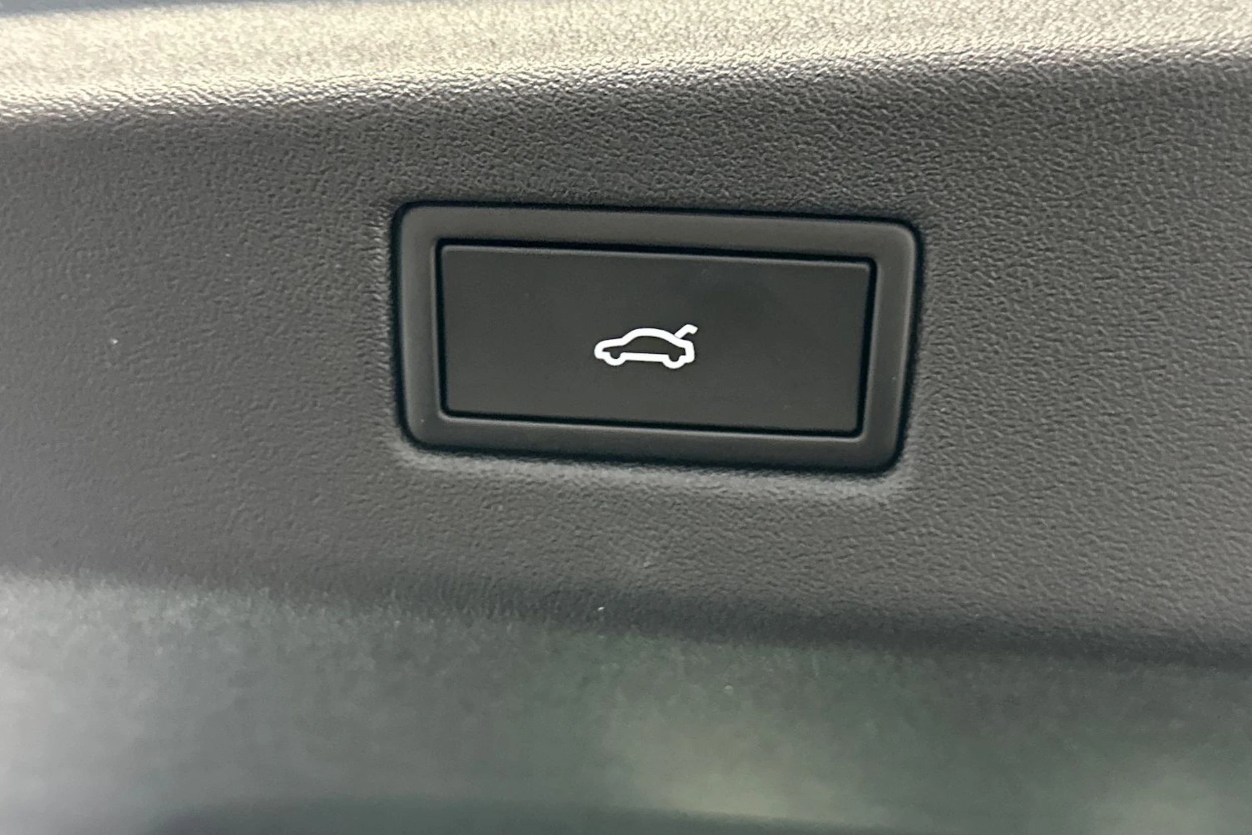 met. musta Volkswagen ID.7 2026 kuva 12.