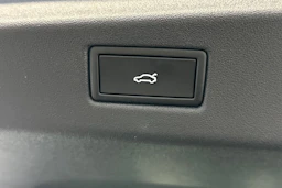 met. musta Volkswagen ID.7 2026 kuva 12.